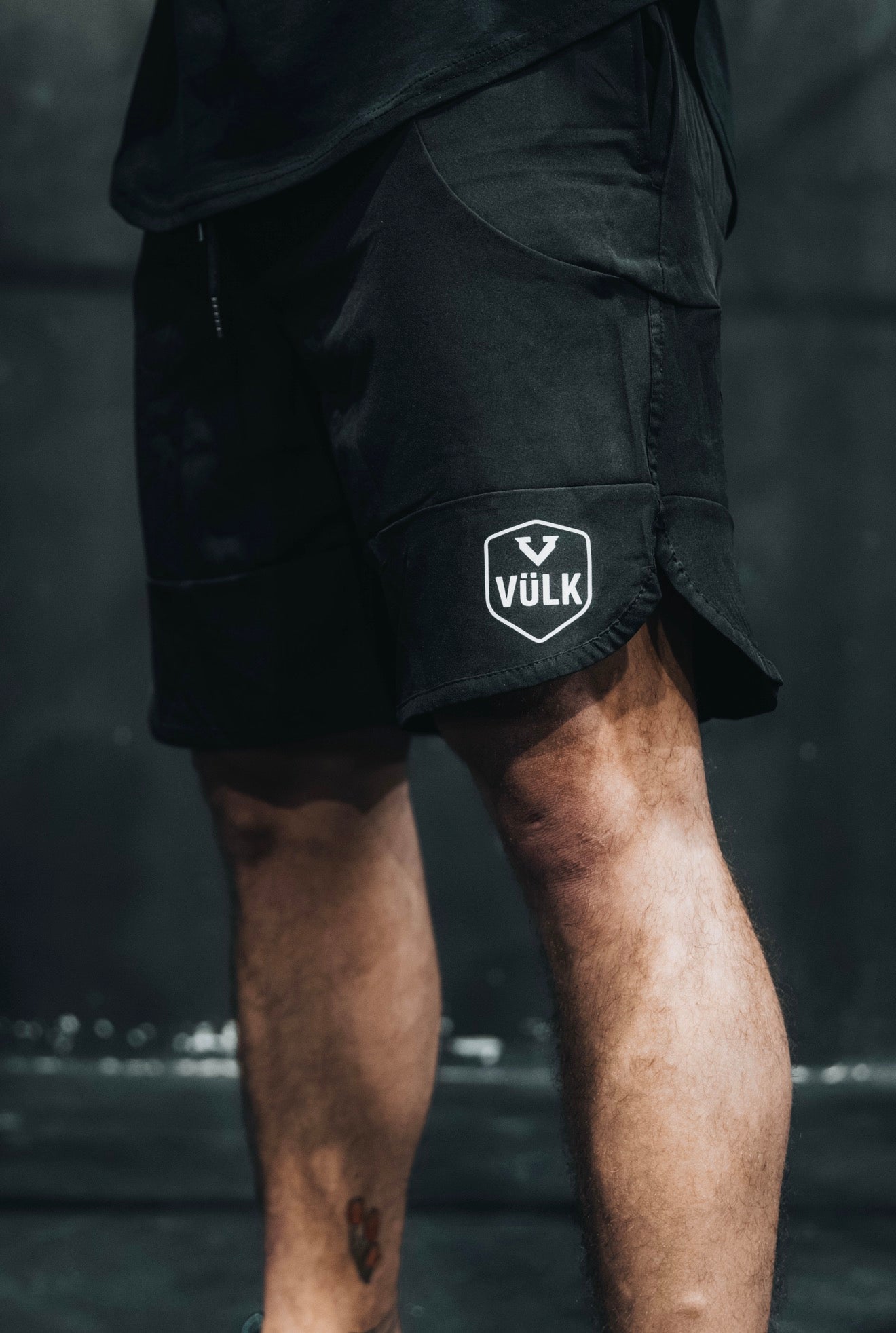 Pantalones Cortos VÜLK – Shorts Deportivos de Alto Rendimiento