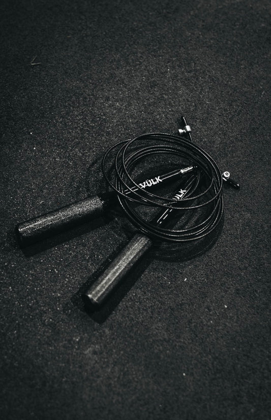 Comba Profesional de Velocidad VÜLK – Agarre Antideslizante y Cable de Acero